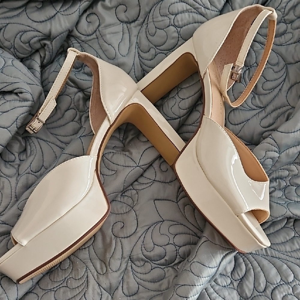 Elegant Cream Women's Heels